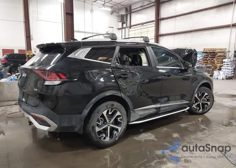 2023 Kia Sportage Hybrid Ex z USA, uszkodzony, nr VIN KNDPVCAG9P7098198